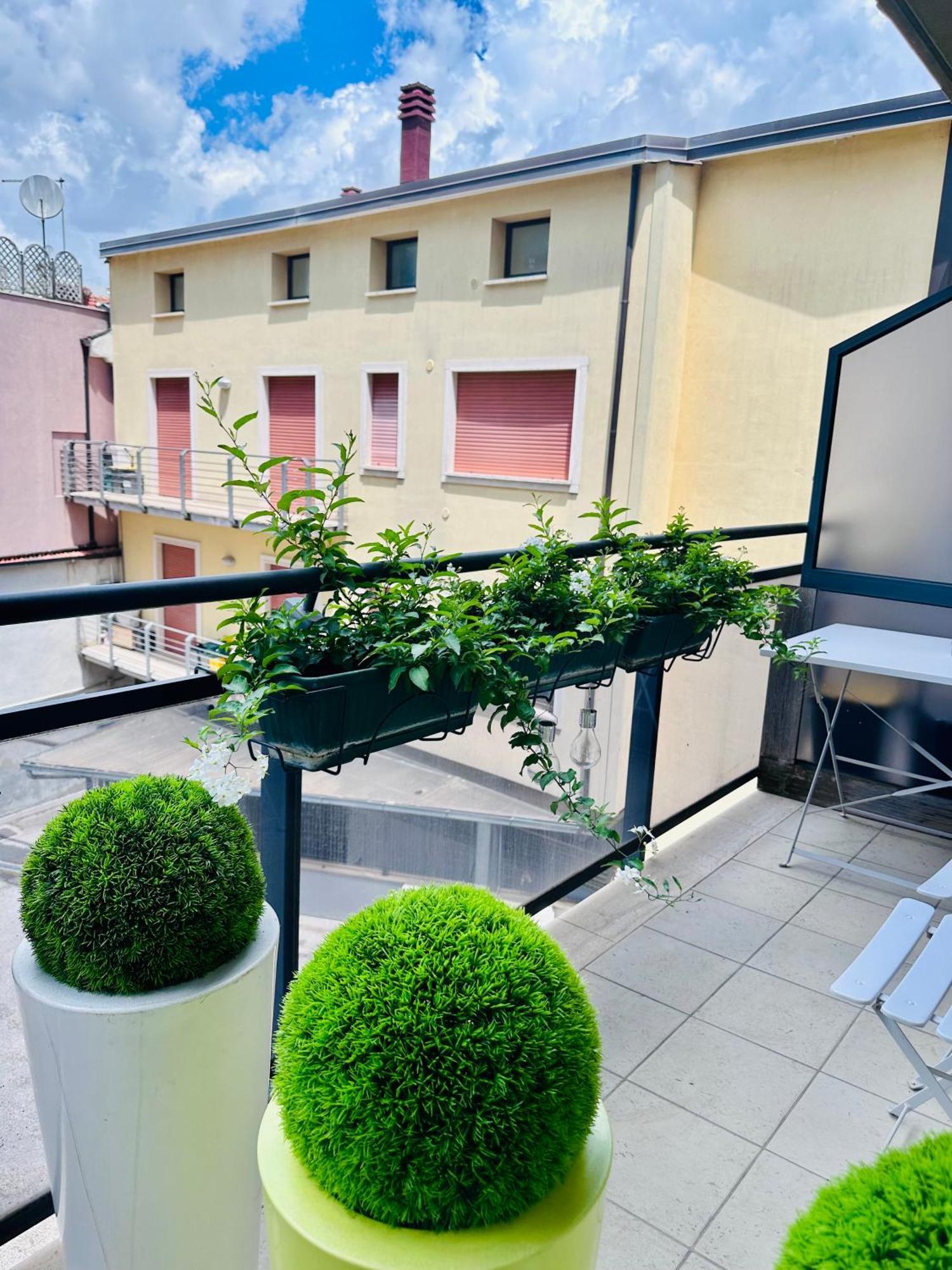 M Boutique Suite Avezzano Bagian luar foto
